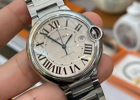 スーパークローン カルティエ ブルーバロン 42mm W69012Z4 比較レビュー