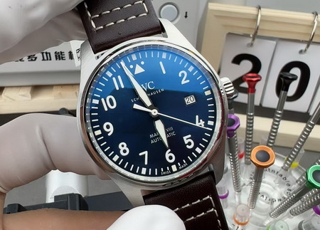 IWC 1:1 複製 パイロットウォッチ IW327010 比較レビュー