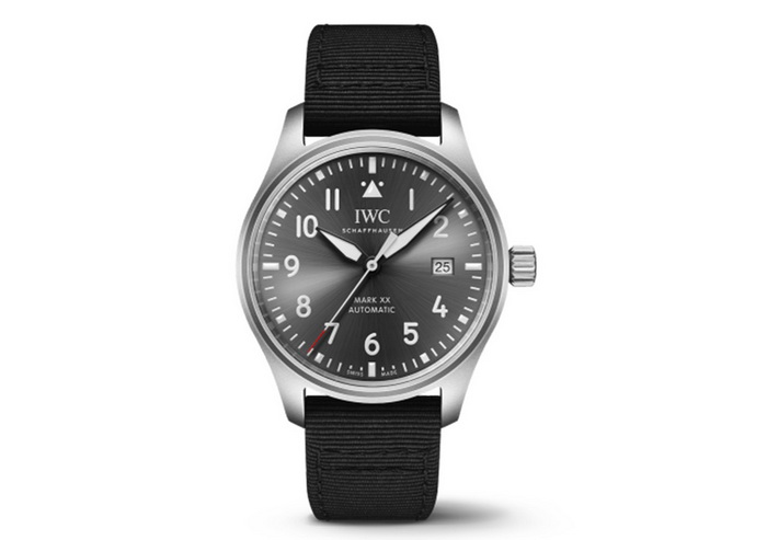 1:1 レプリカ IWC IW328209 パイロットウォッチ マーク XX スイス空軍パトルイユ・スイス 販売情報